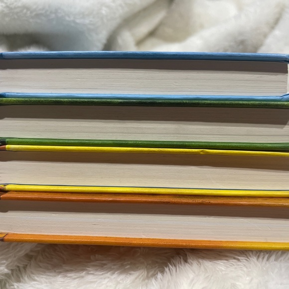 Diary of a Wimpy Kid 4 Hard Cover books Like new - Picture 7 of 10